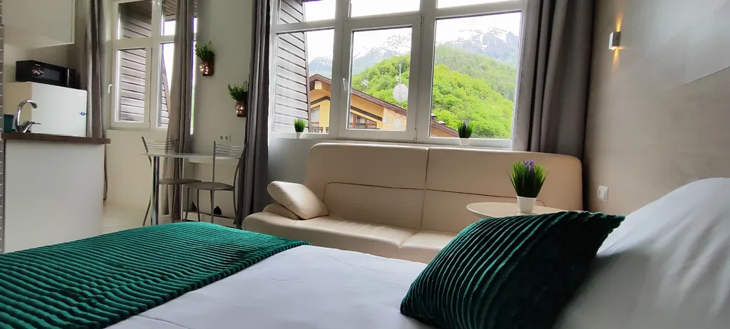 Стильная студия с лучшим видом на горы