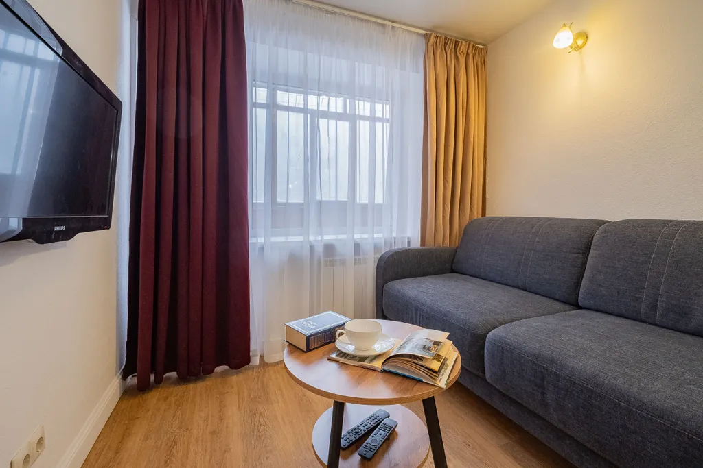 Двухкомнатная квартира с большой ванной в самом центре