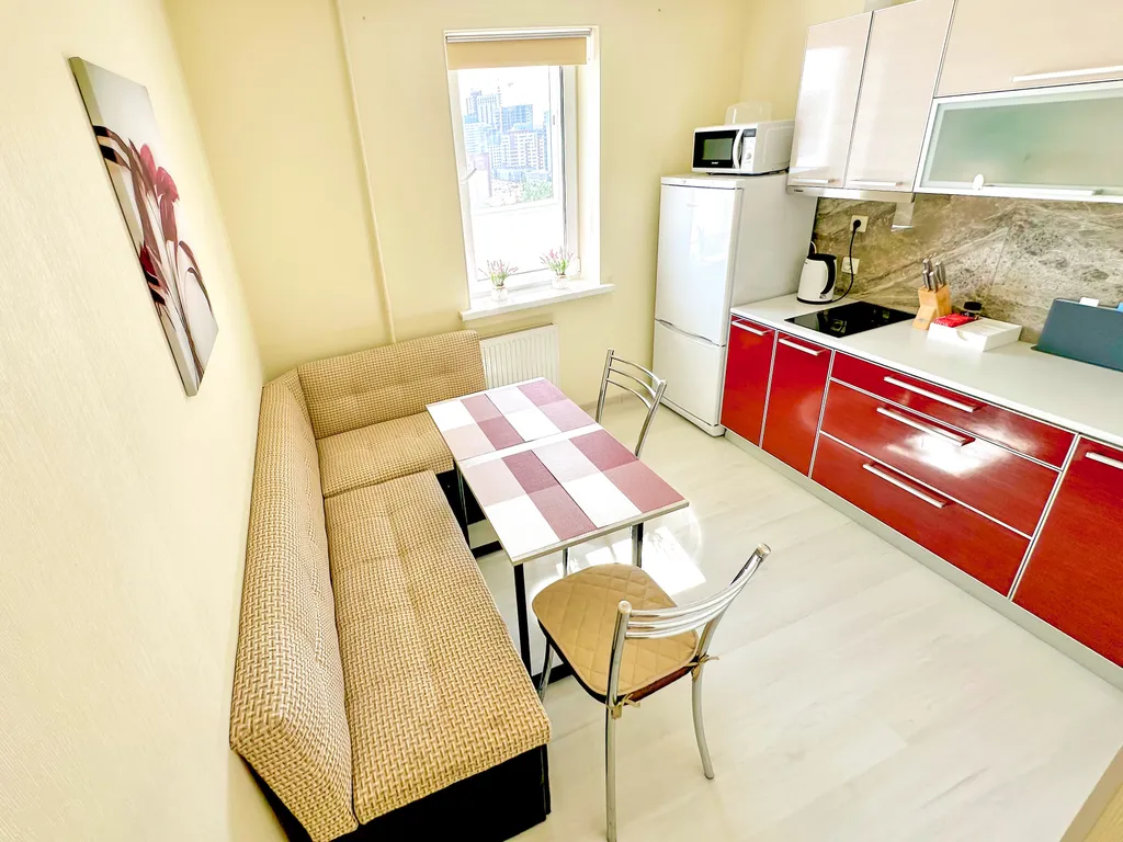 Светлая квартира в ЖК Армас с шикарным видом на город