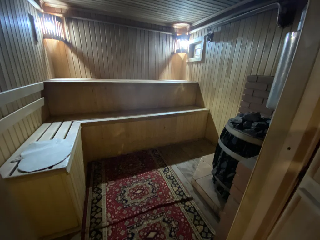 Уютный дом с сауной на живописном берегу Волги