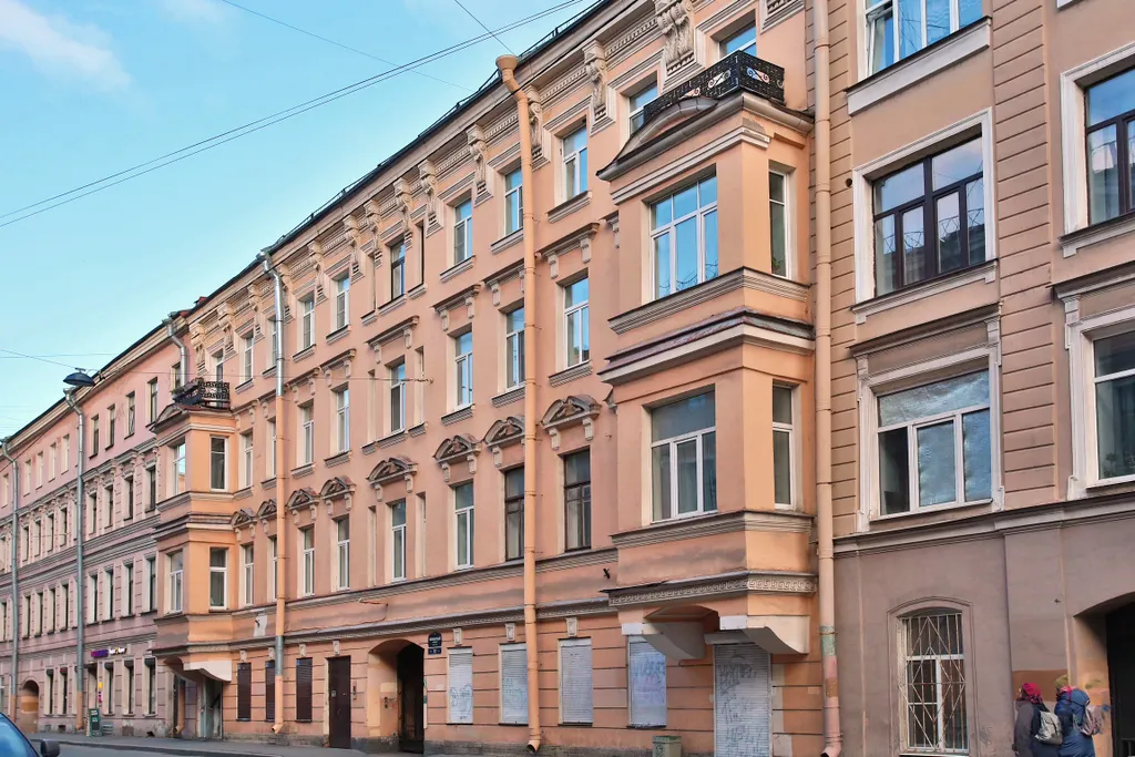 Атмосферные апартаменты в доходном доме на набережной канала Грибоедов