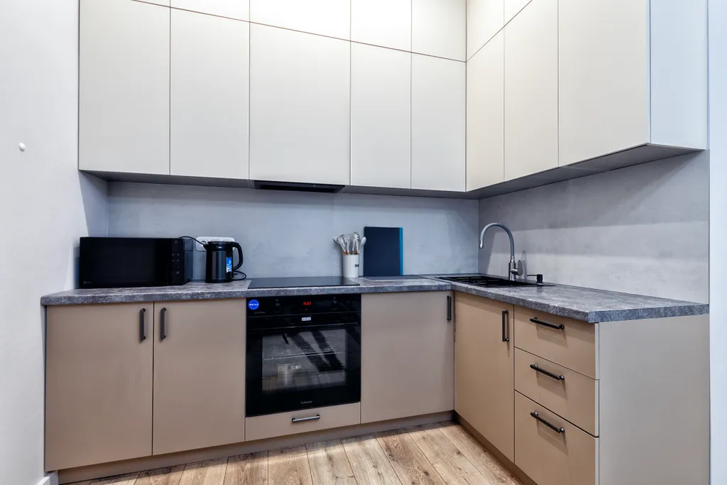 2-комнатная на набережной с видом на реку