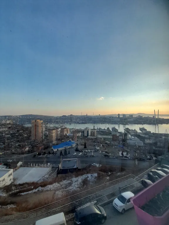 Квартира Квартира Уютная студия с видом на бухту Золотой рог и мост — Владивосток
