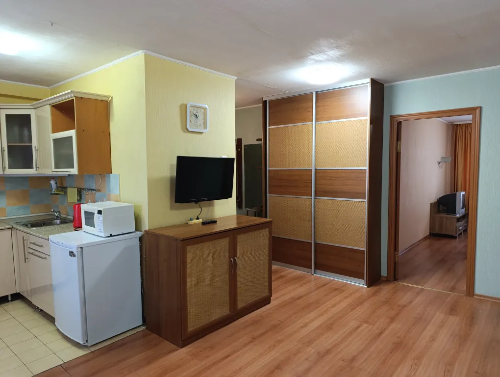 Отличная двушка рядом с набережной, военным училищем и вокзалом