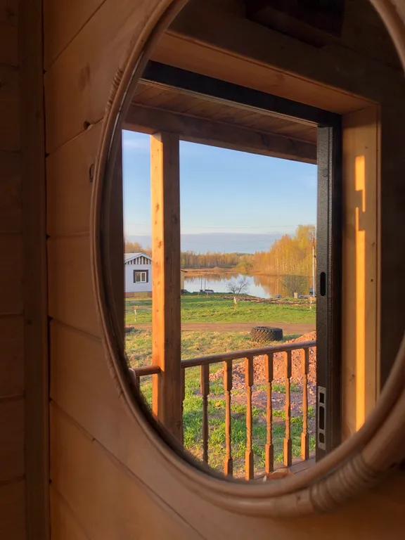 Дом-студия на берегу озера Кот и Лось