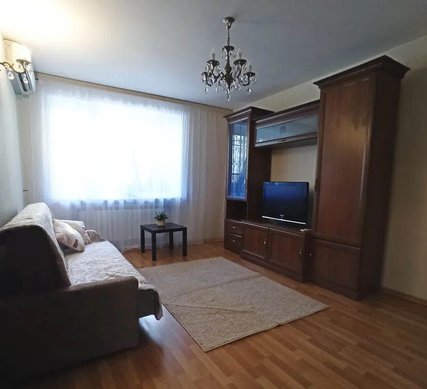 Квартира Двухкомнатная квартира в центре — Саратов