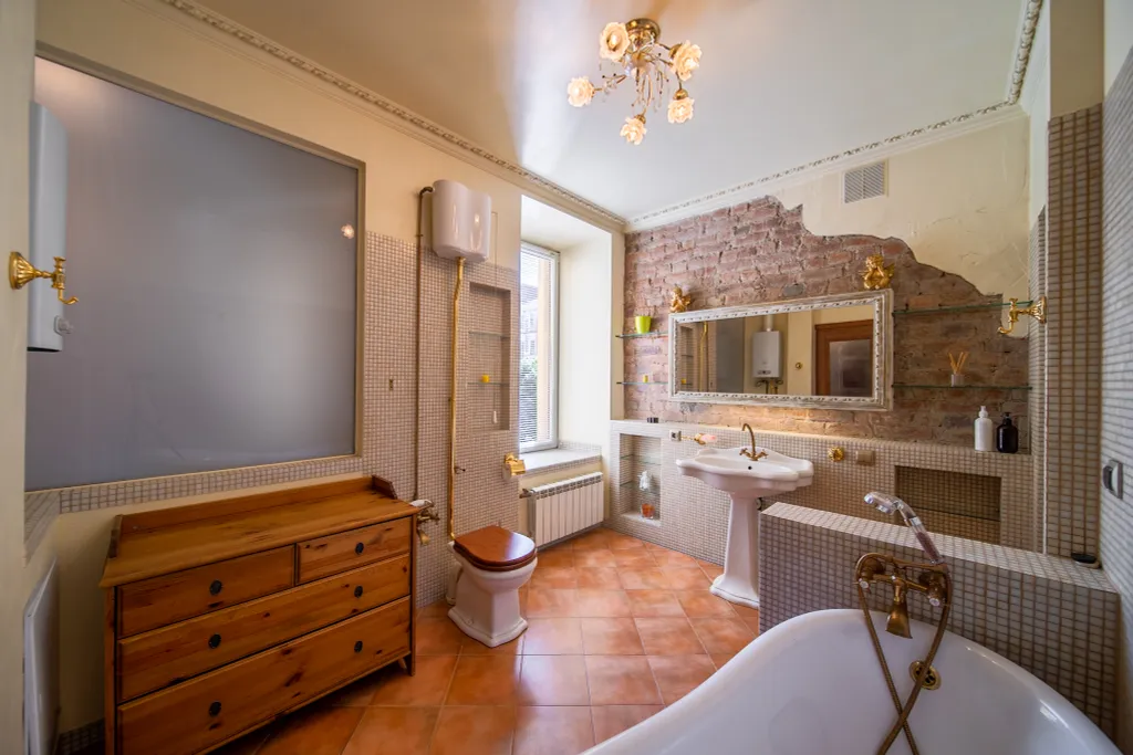 Дизайнерская квартира в центральном районе Петербурга