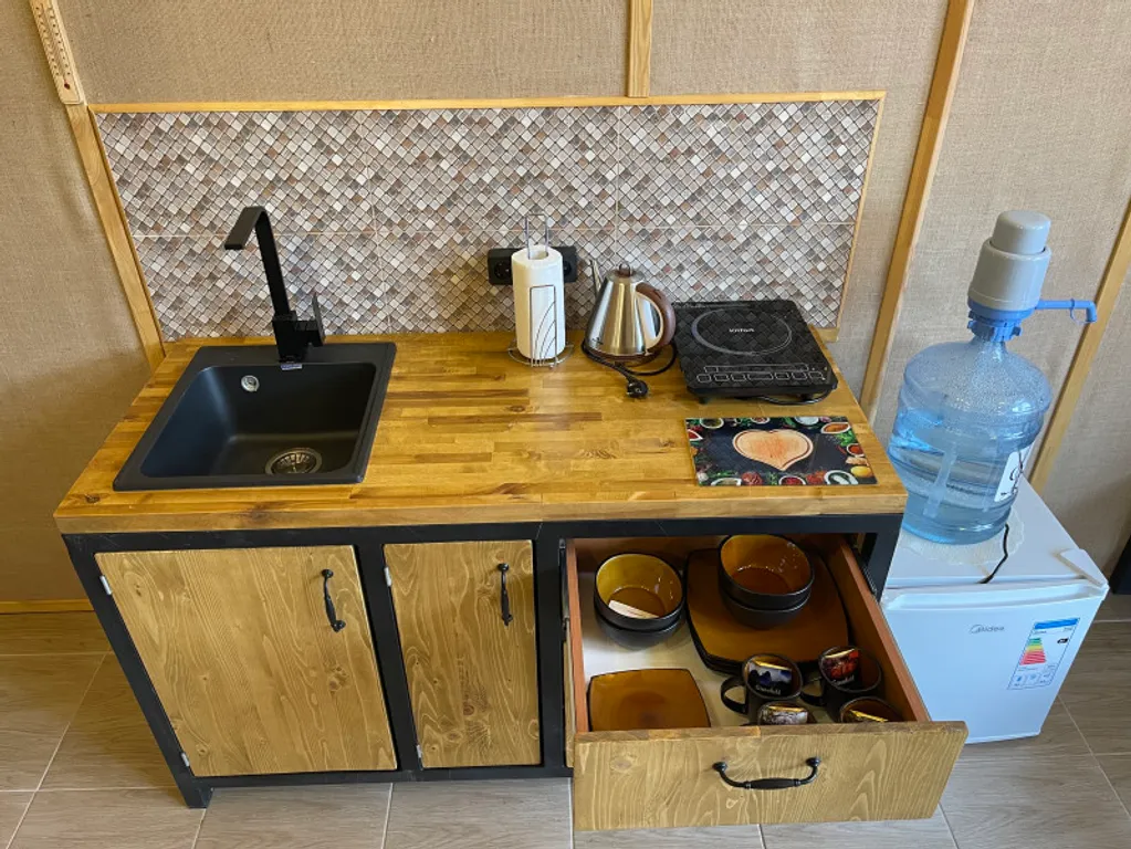 Современные барнхаусы на берегу Манжерокских порогов