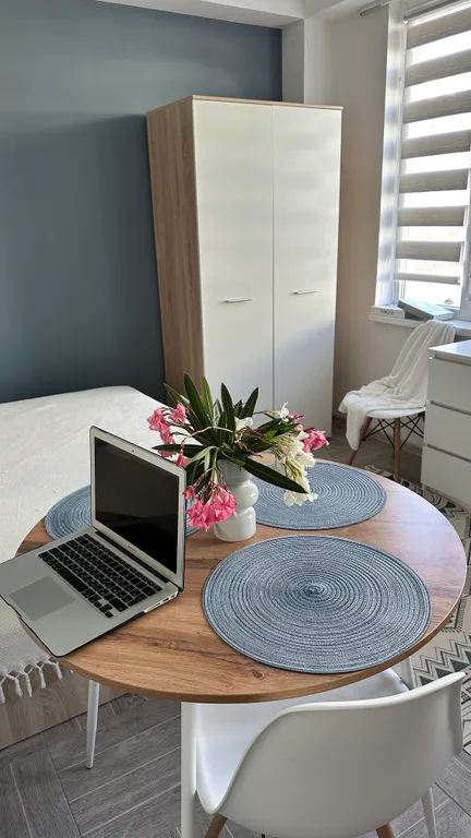 Студия с подогреваемым бассейном в клубном поселке