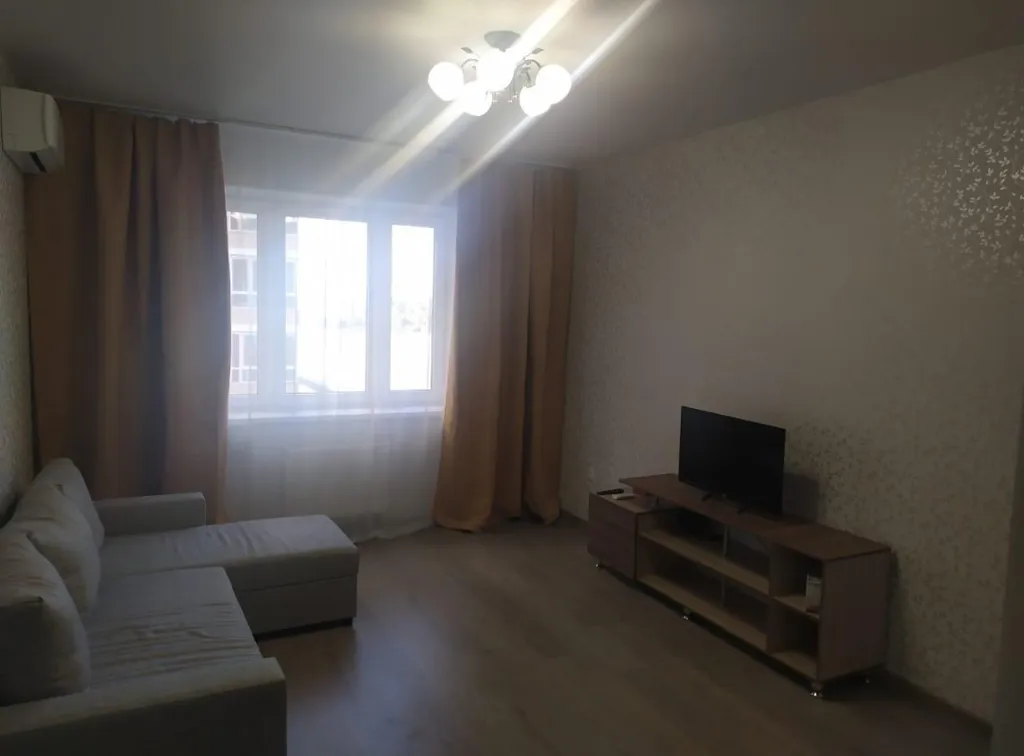 Уютная, светлая однокомнатная квартира рядом с парком Краснодар