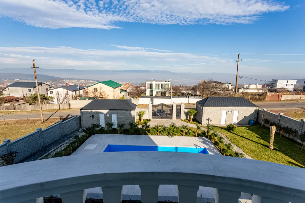 Shindisi Residence, VIP Villa