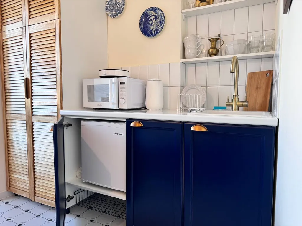 Апартамент в спальном районе с велосипедами