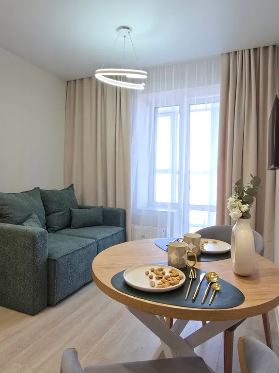 Современная,  комфортная квартира (ТЦ Арена, Аэропорт).