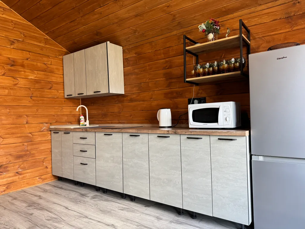 Уютная Хижина с теплым бассейном