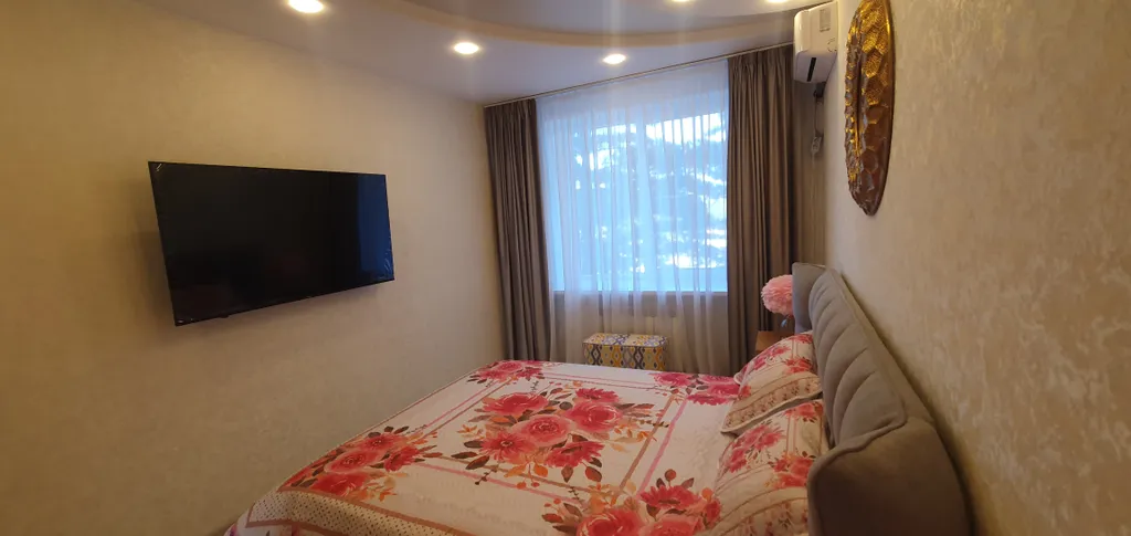 Квартира на набережной