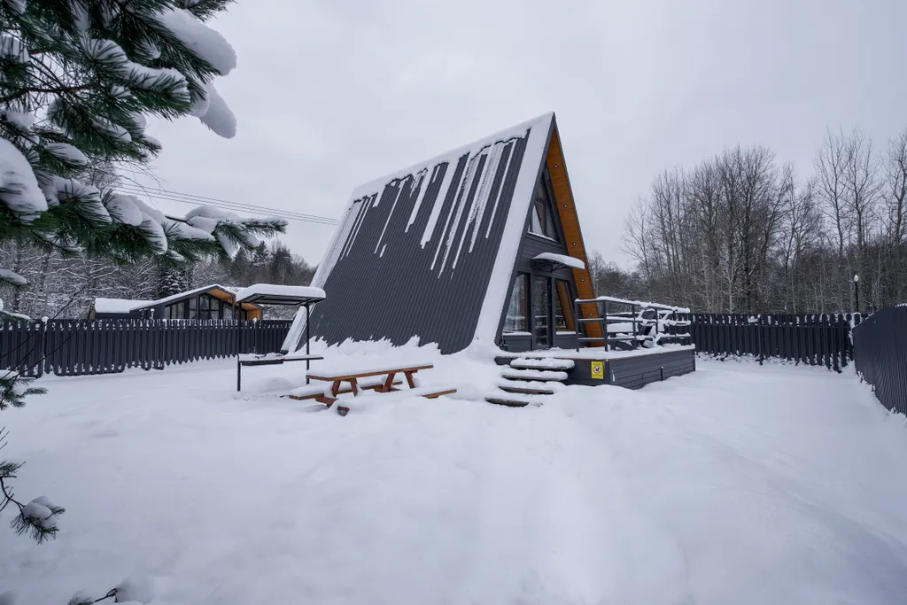 Коттедж Дом Loft на Красном озере — Коробицыно