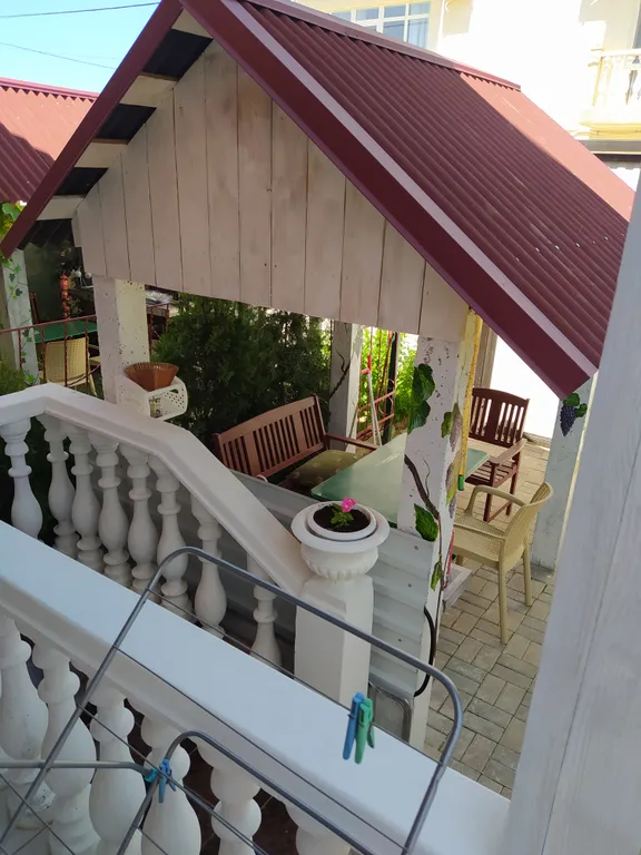 Двухэтажные таунхаусы с личной территорией под ключ