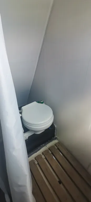 Хаусбот жилой плот