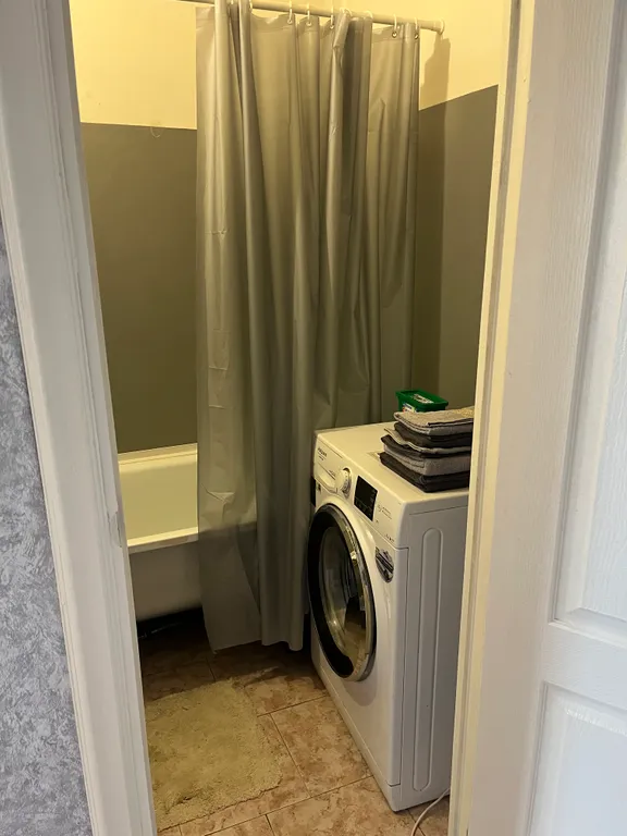 Светлая, тёплая, просторная однокомнатная квартира с видом на город