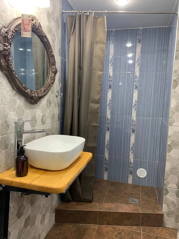 Комнатка для двоих с удобствами в Море Цветов