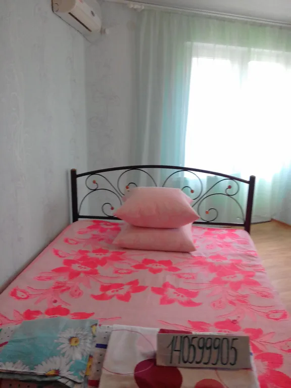 Квартира-студия с балконом — аренда посуточно в Феодосия