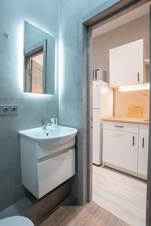 Светлая чистая квартира-студия