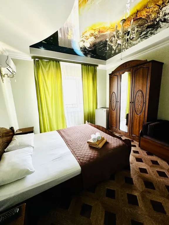 Уютные номера с БАЛКОНОМ и видом на море/горы на 1 линии в Адлере!