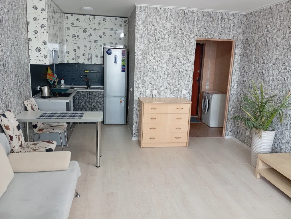 Уютная студия в хорошем районе, рядом с зоопарком