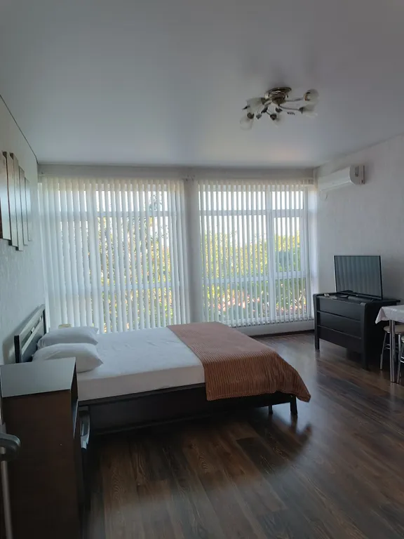 сдается коттедж 2  этажа.130 кв. м, с тремя отдельными комнатами