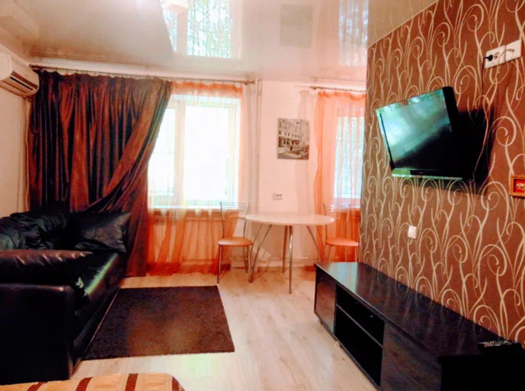 Студия в шаговой доступности от Набережной