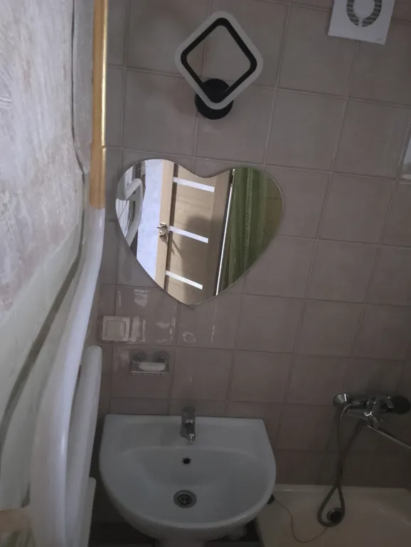 Уютная двухкомнатная квартира у дворца бракосочетания