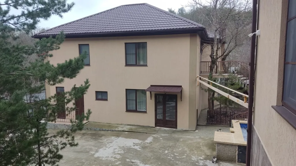 Уютный дом в лесной зоне в трёх километрах от моря