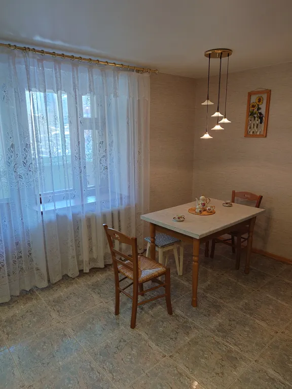 Просторная 4-х комнатная квартира в центре города