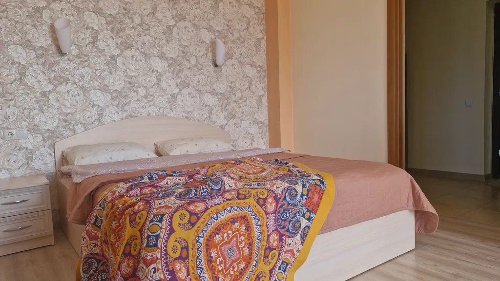 Стильная 1-комнатная квартира с панорамой на горы — аренда посуточно в Алушта