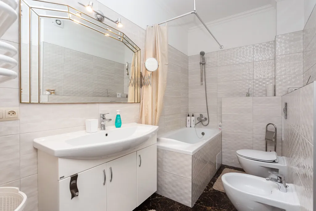 Центр города с видом на верхнее озеро