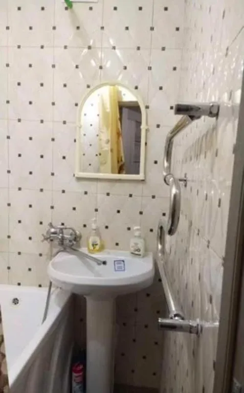 2х комн. квартира  с платной охраняемой парковкой во дворе