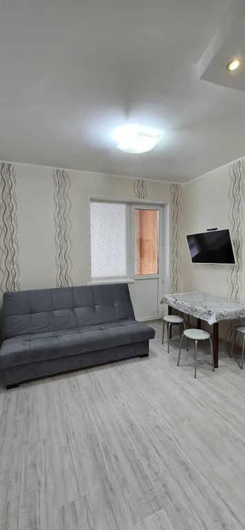 Просторная евро-двухкомнатная кваpтира в центре города Нягань