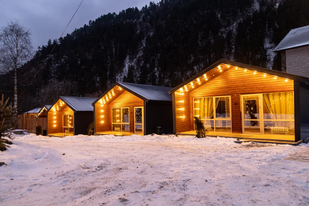 База отдыха с видом на горы в Приэльбрусье