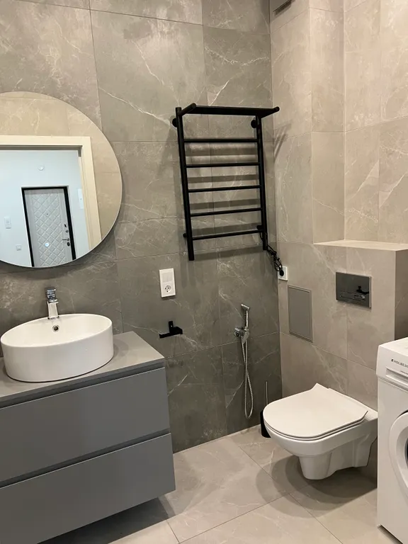 2-комнатная с большой кухней/гостинной,Рыбная деревня,Стадион,Вокзал