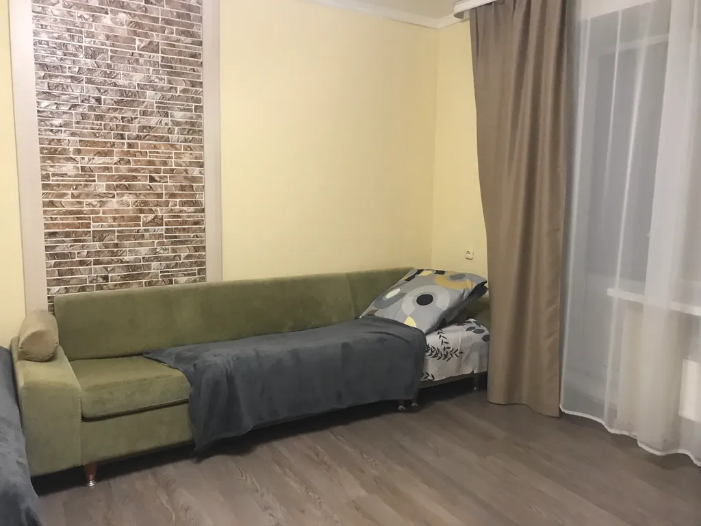 Уютная квартира в центре посёлка, рядом школа, ДК, бассейн