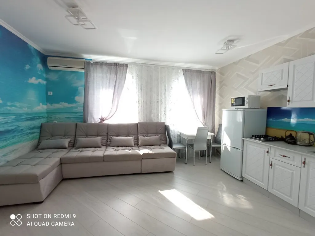 Коттедж Двухкомнатный уютный дом со своей беседкой — Евпатория