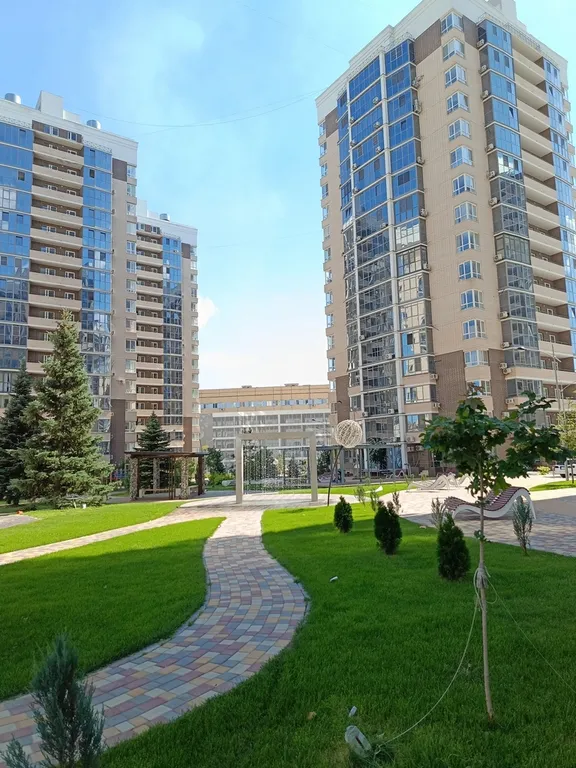 Квартира Чистая квартира в центре города около ж/д вокзала в элитном жк с бесплатной парковкой — Волгоград