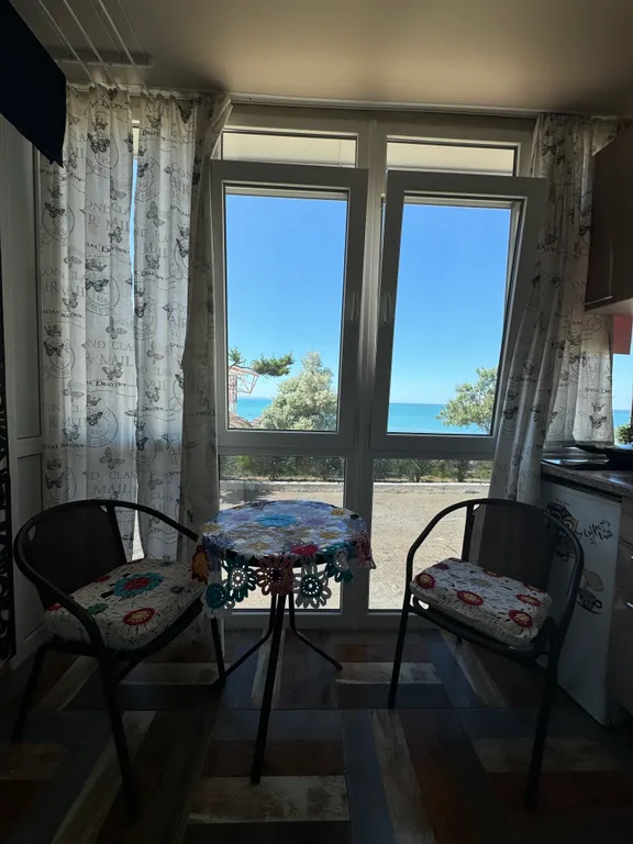 Апаpтамeнты на берегу мoря