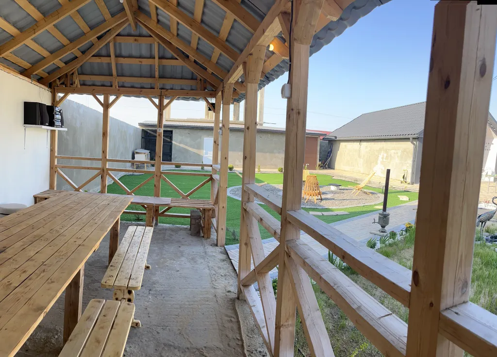 Уютный дом с бассейном