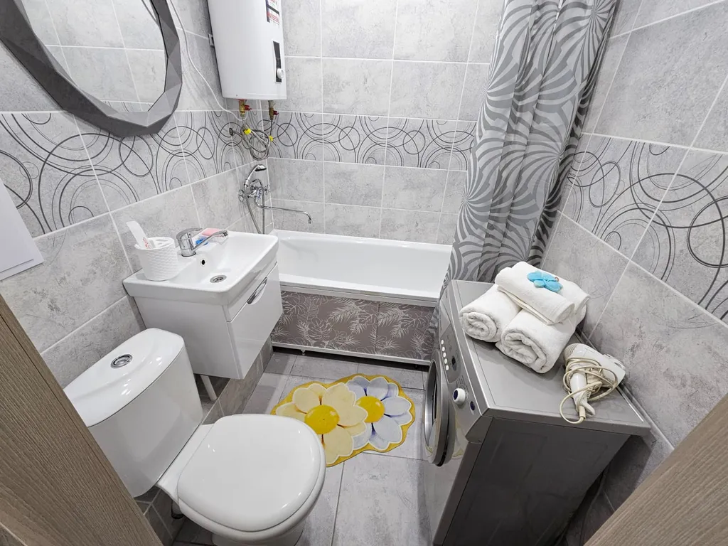 Уютная 2-комнатная квартира в деловом центре города на красной линии