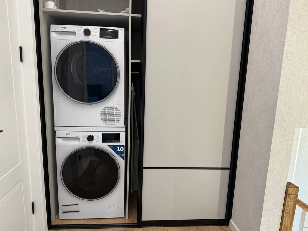 Дом с видом на море в центре Адлера