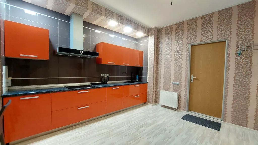 Большая уютная квартира с видом на море