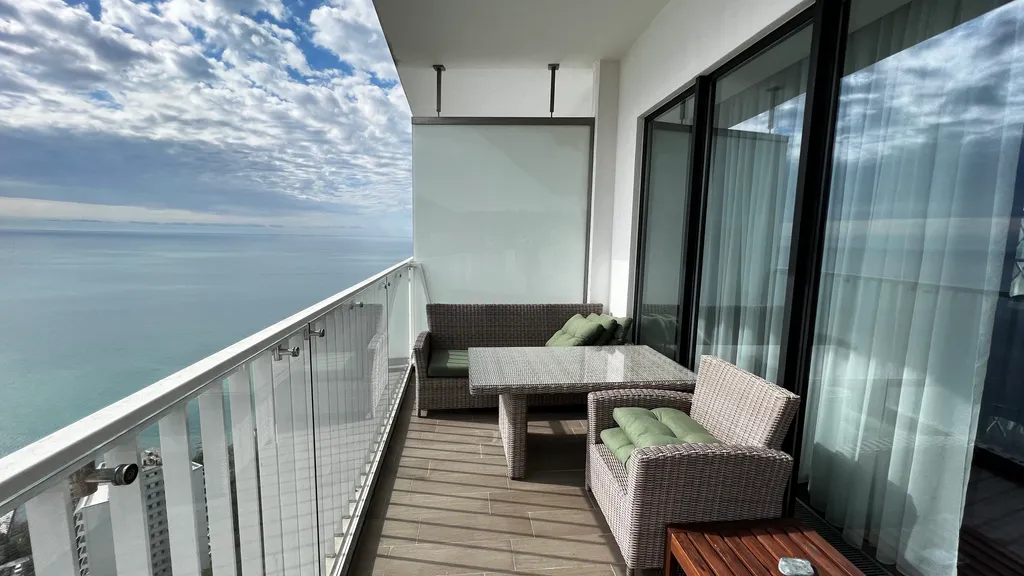 Элитные апартаменты в центре с видом на море в ЖК Актер Гэлакси