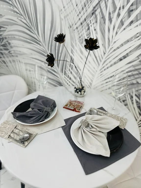 Прекрасная стильная квартира Инь янь