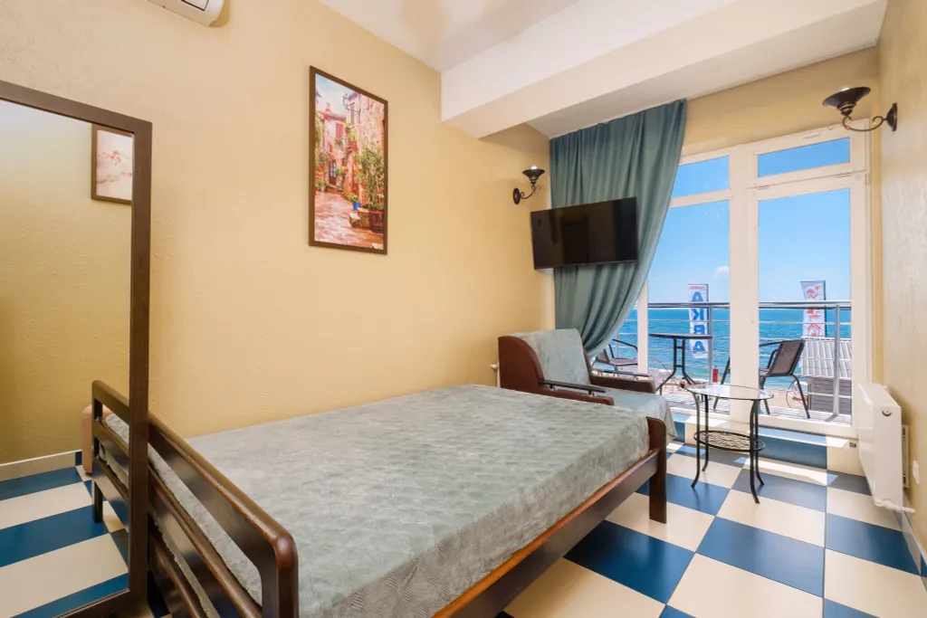 Апартаменты  - панорамный вид на море из всех окон, два балкона